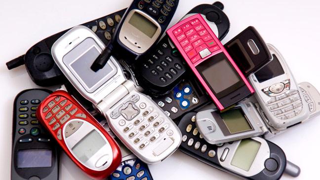 8-phones-we-have-loved-and-lost-136399841381303901-150819124118.jpg